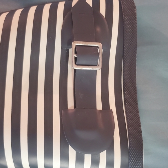 JOURNEE COLLECTION "Settle" Rain Boot in Stripped Black & Cream with Coral Sole - Picture 13 of 16